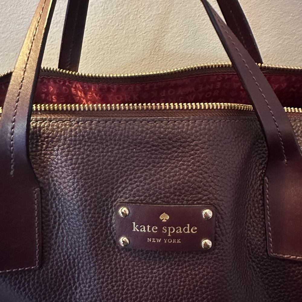 Kate Spade NWOT - Mahogany Pebbled Leather Remington Place Filipa Travel Duffle - Picture 4 of 9